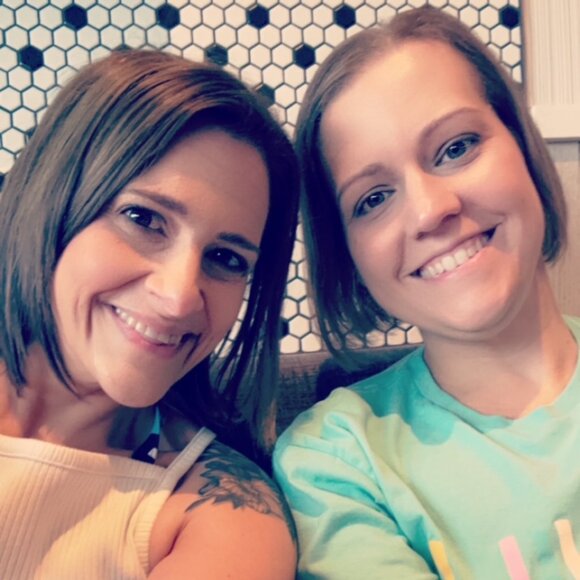 Meet your Poshers, Andrea & Kayla - Picture 1 of 3